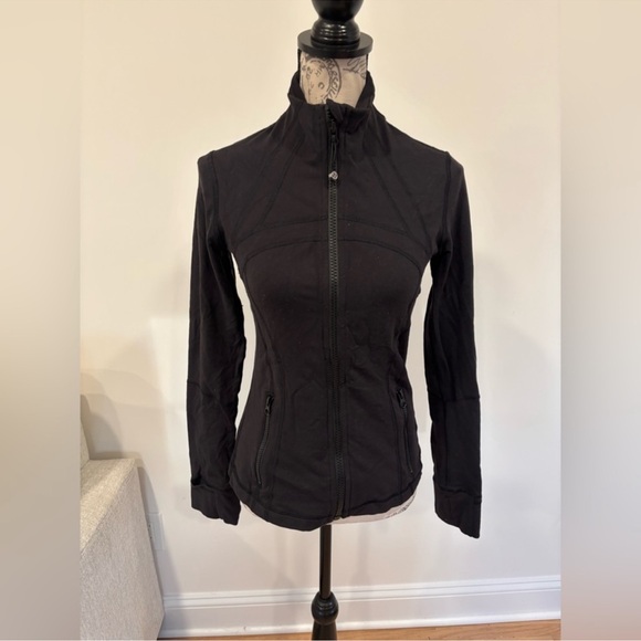 Lululemon Define Jacket - Picture 4 of 4